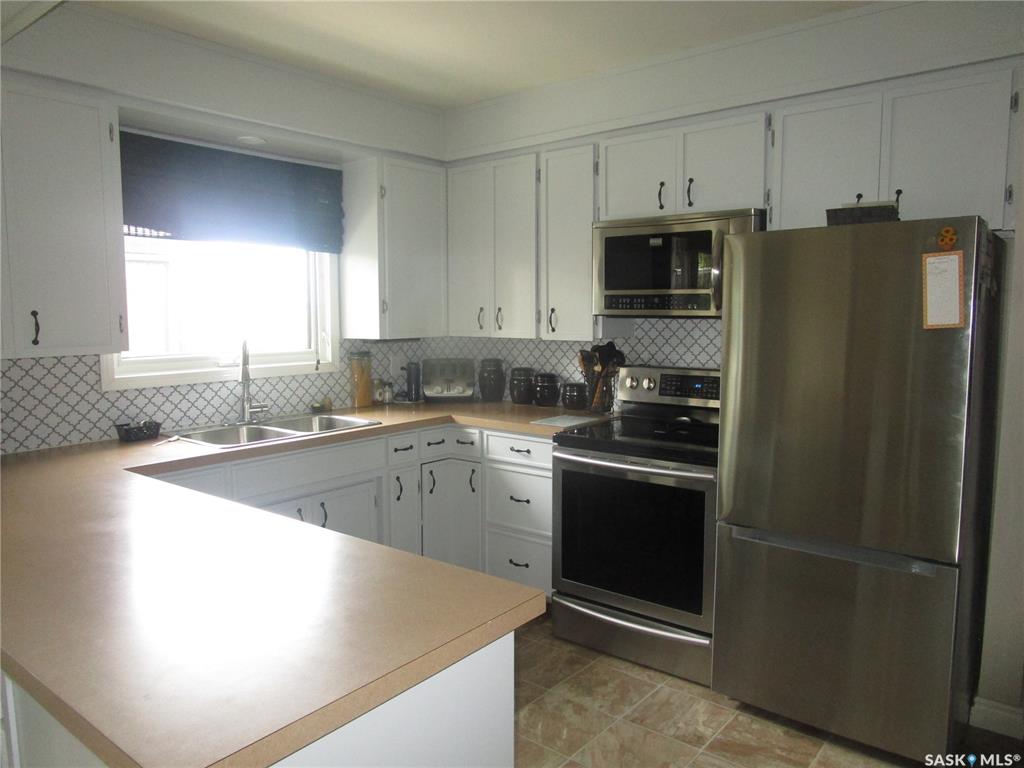 Fourth View of 100 Bell Road, Assiniboia, Saskatchewan, S0H 0B0