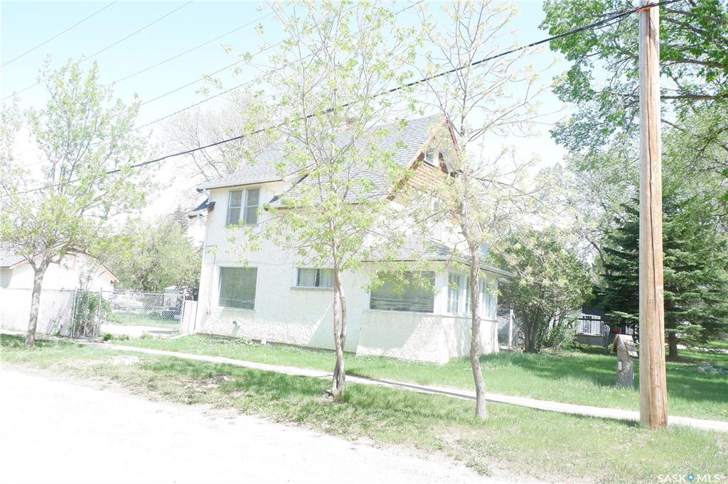 Third View of 113 2nd Avenue W, Mossbank, Saskatchewan, S0H 3G0