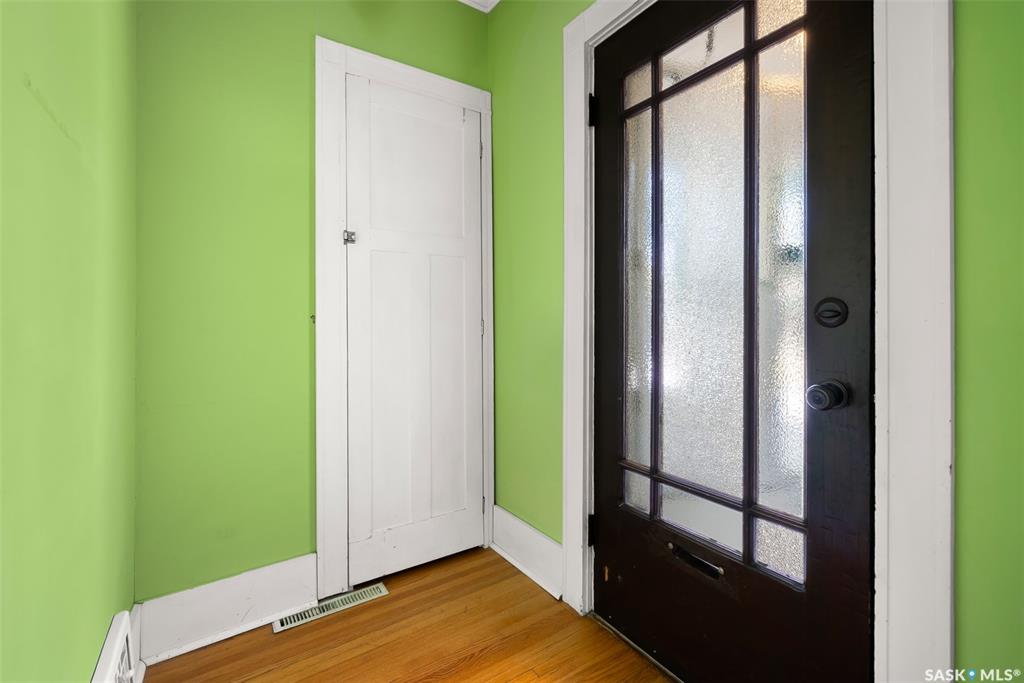 Third View of 3057 Retallack Street, Lakeview RG, Regina, Saskatchewan, S4S 1T3