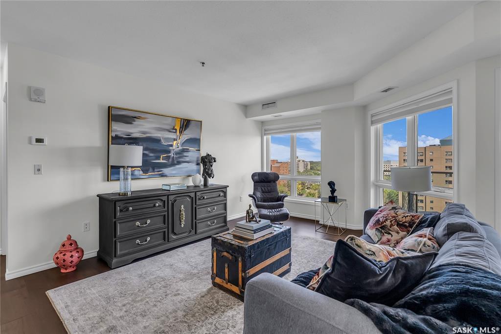 Third View of 902 Spadina Crescent E #1205, Central Business District, Saskatoon, Saskatchewan, S7K 0G8