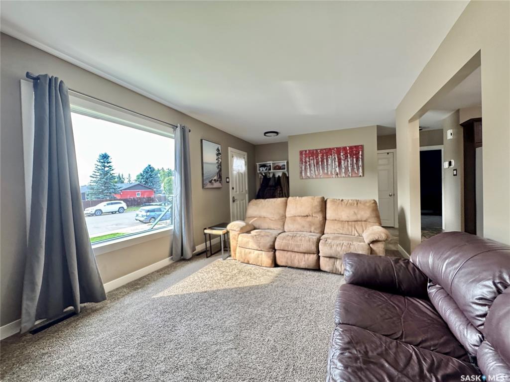 Third View of 503 East Drive, Esterhazy, Saskatchewan, S0A 0X0