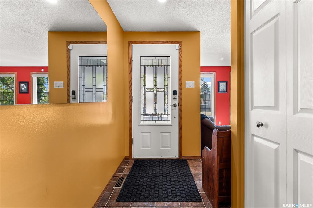 Fourth View of 343 Fairview Road, Uplands, Regina, Saskatchewan, S4R 6W2