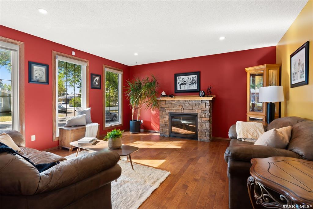 Fifth View of 343 Fairview Road, Uplands, Regina, Saskatchewan, S4R 6W2