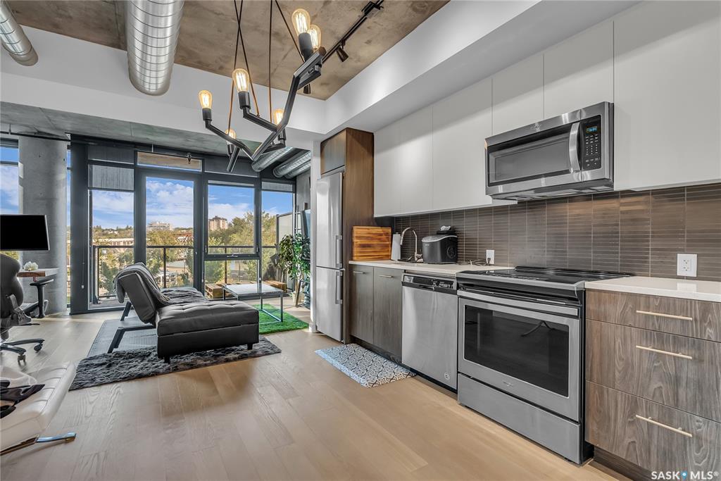 Fifth View of 490 2nd Avenue S #205, Central Business District, Saskatoon, Saskatchewan, S7K 4H5