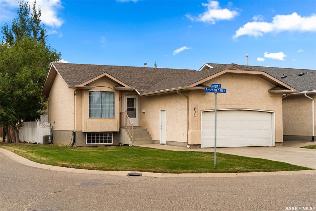 902 Brachman Bay, SK017293, Saskatchewan,