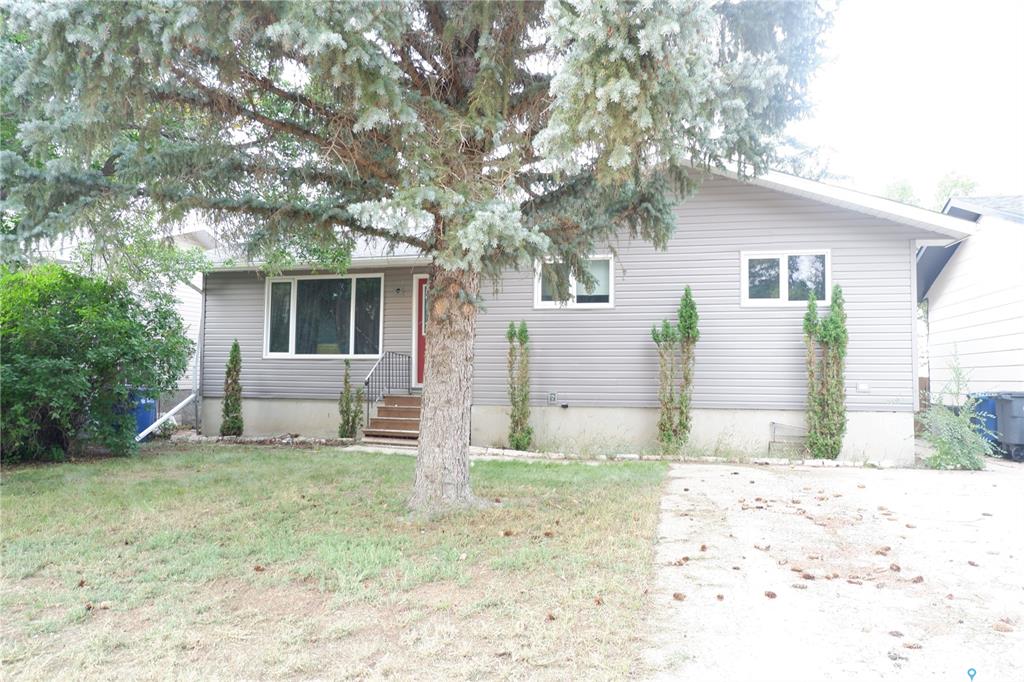 Second View of 512 4th Avenue W, Assiniboia, Saskatchewan, S0H 0B0