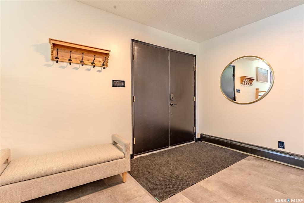 Fourth View of 302 4th Avenue, Langham, Saskatchewan, S0K 2L0