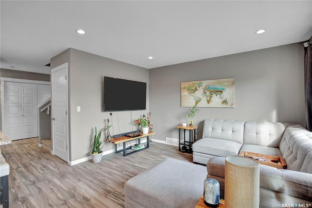 Fifth View of 466 Henick Crescent, Hampton Village, Saskatoon, Saskatchewan, S7R 0J4
