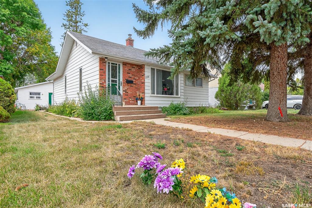 Second View of 1138 7th Avenue Nw, Central MJ, Moose Jaw, Saskatchewan, S6H 4C5