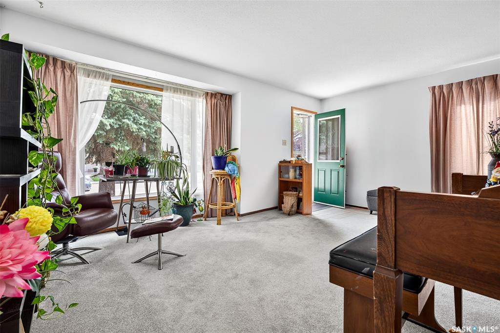 Fourth View of 1138 7th Avenue Nw, Central MJ, Moose Jaw, Saskatchewan, S6H 4C5