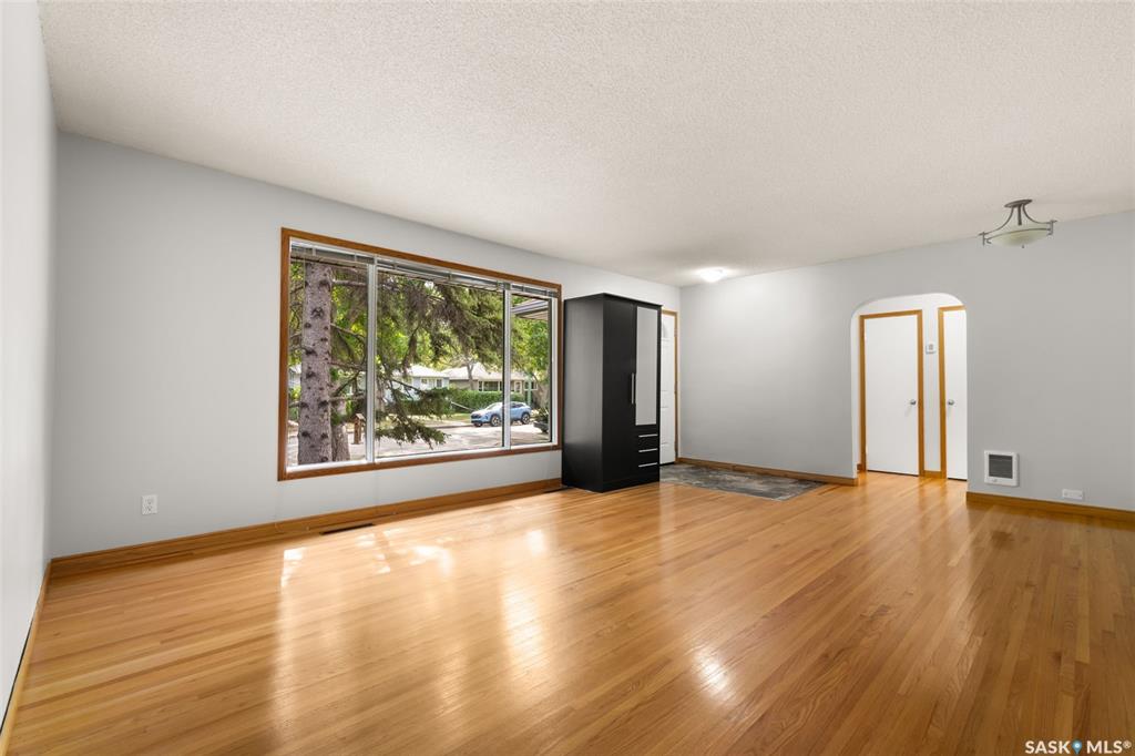 Fifth View of 3630 21st Avenue, Lakeview RG, Regina, Saskatchewan, S4S 0V2