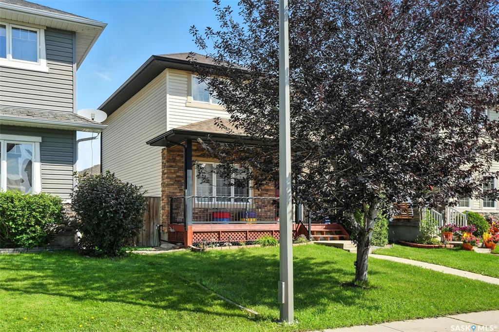 Second View of 351 Lynd Lane, Stonebridge, Saskatoon, Saskatchewan, S7T 0B1