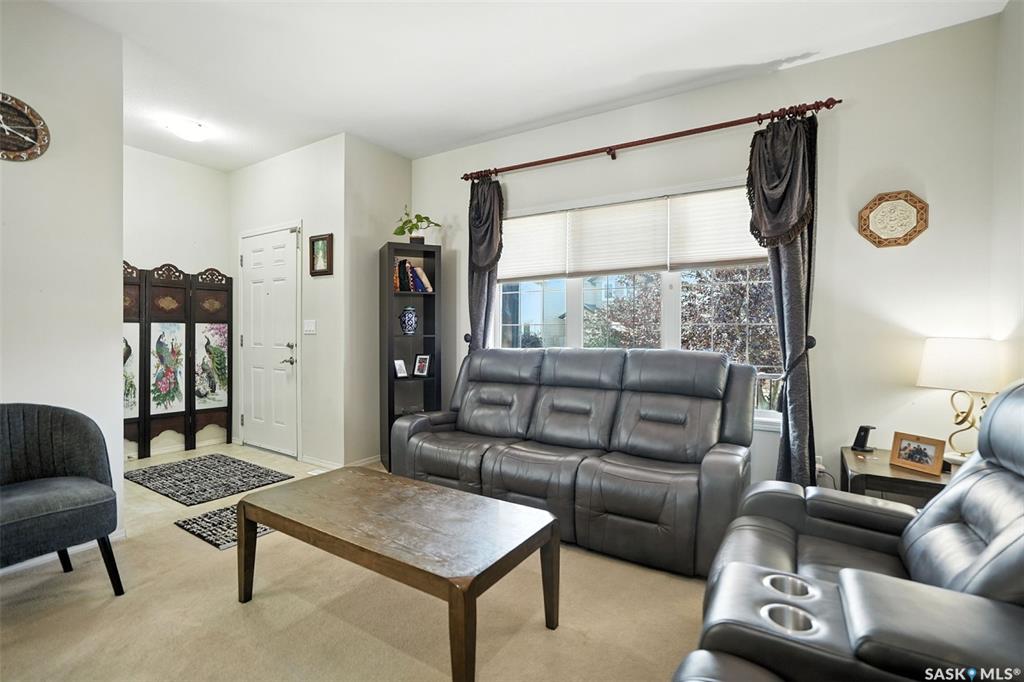 Fourth View of 351 Lynd Lane, Stonebridge, Saskatoon, Saskatchewan, S7T 0B1
