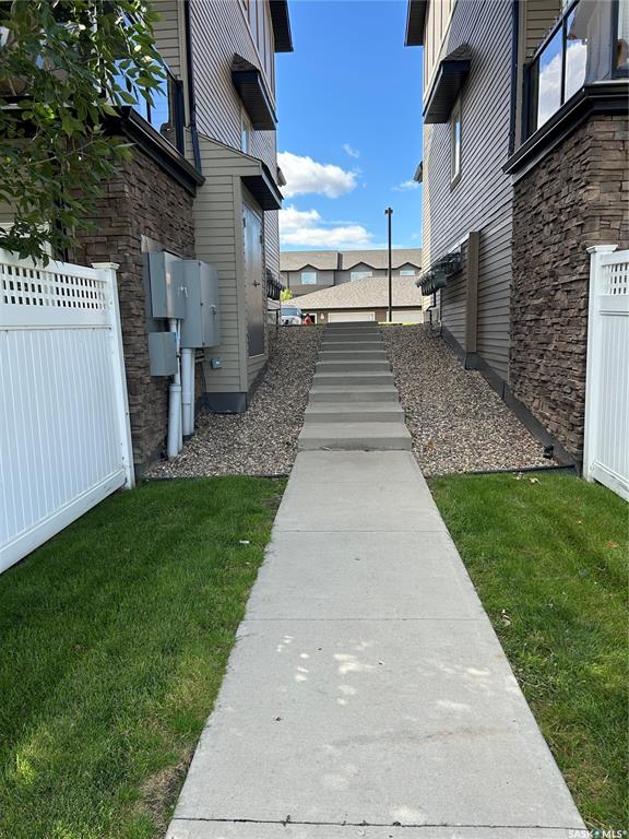 Third View of 110 Shillington Crescent #505, Blairmore, Saskatoon, Saskatchewan, S7M 3Z8