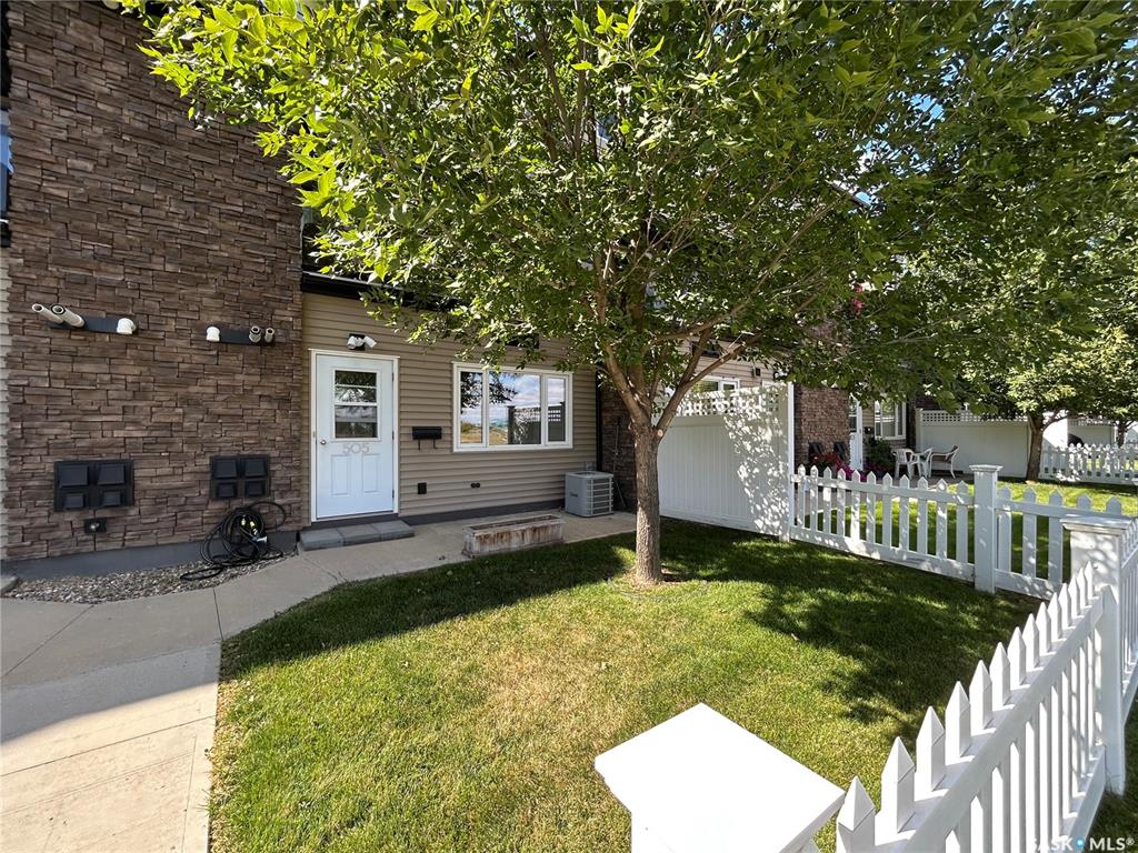 Fourth View of 110 Shillington Crescent #505, Blairmore, Saskatoon, Saskatchewan, S7M 3Z8