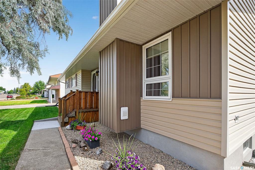 Third View of 41 Blue Sage Drive, VLA/Sunningdale, Moose Jaw, Saskatchewan, S6J 1A5