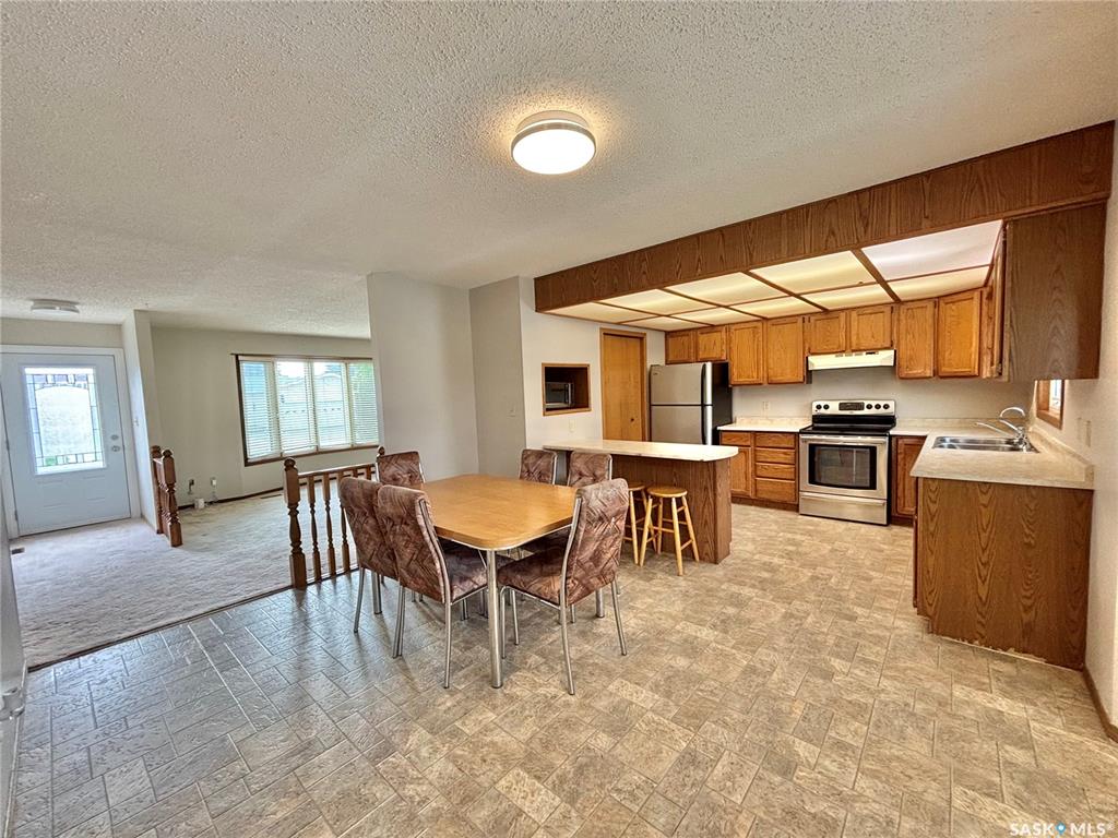 Fifth View of 5 Blackwell Crescent, Weinmaster Park, Yorkton, Saskatchewan, S3N 2C4