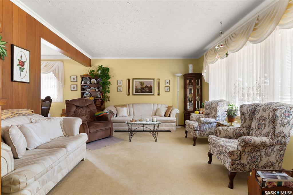 Fourth View of 243 Montreal Street N, Churchill Downs, Regina, Saskatchewan, S4R 2T1