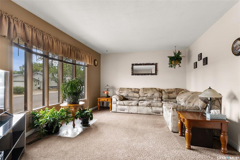 Fifth View of 302 Cavendish Street, Glencairn, Regina, Saskatchewan, S4N 4J8