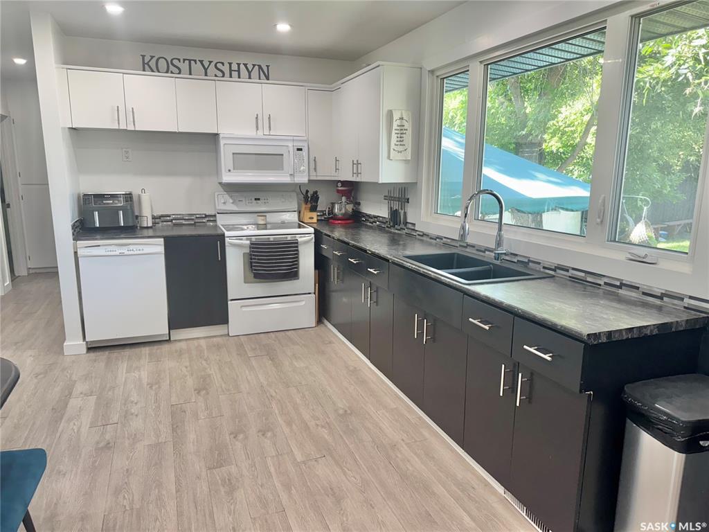 Third View of 348 8th Avenue E, Melville, Saskatchewan, S0A 2P0
