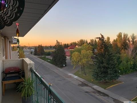 Second View of 301 Cree Crescent #403, Lawson Heights, Saskatoon, Saskatchewan, S7K 7Y3