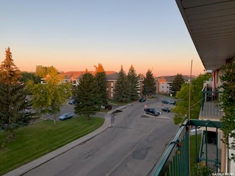 Third View of 301 Cree Crescent #403, Lawson Heights, Saskatoon, Saskatchewan, S7K 7Y3