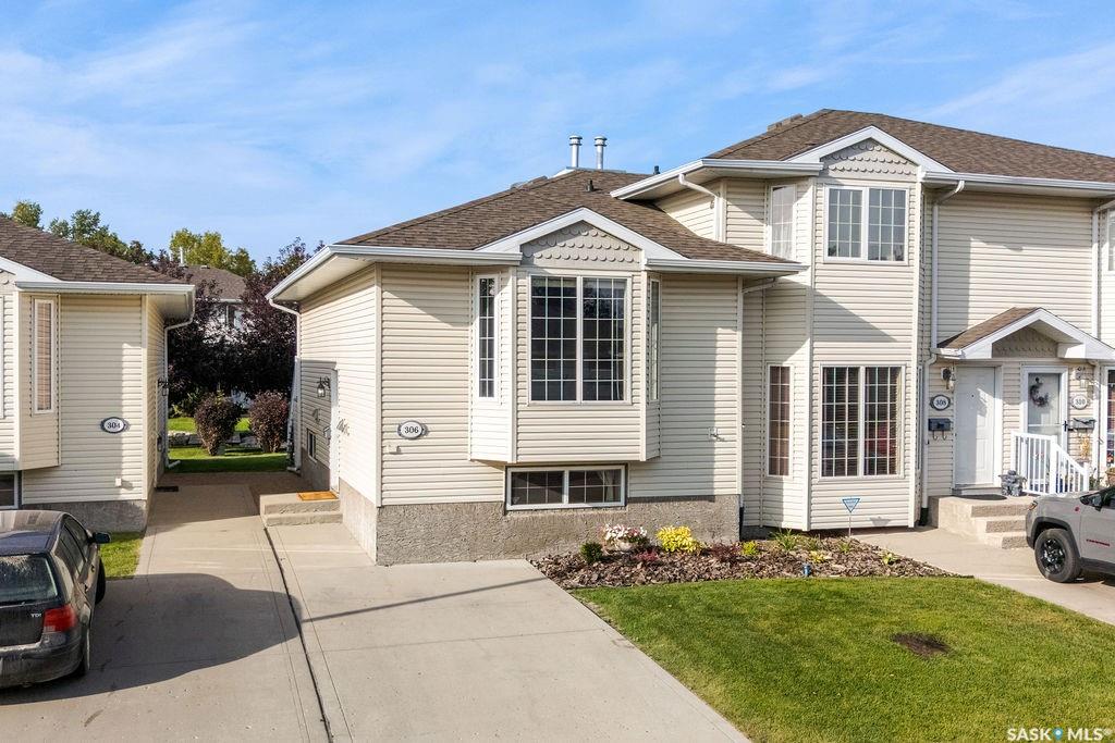 306 Mount Royal Place, SK017523, Saskatchewan,