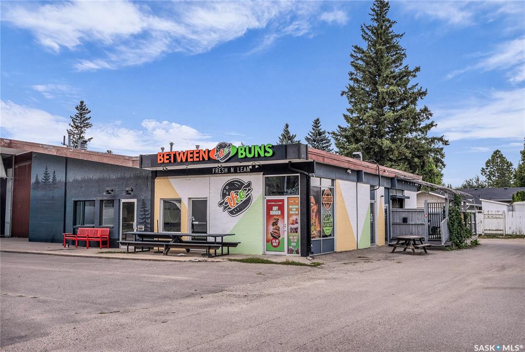 Second View of 2917 Early Drive, Brevoort Park, Saskatoon, Saskatchewan, S7H 3K5