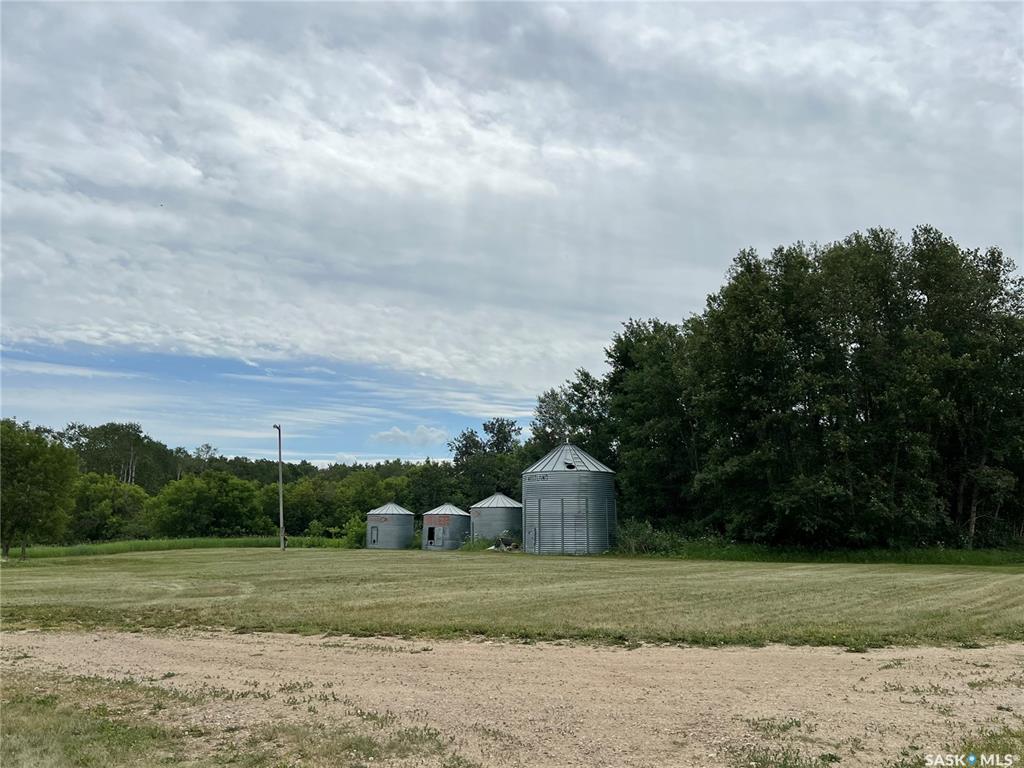 Fifth View of Hill Acreage, Porcupine Rm No. 395, Saskatchewan, S0E 1H0