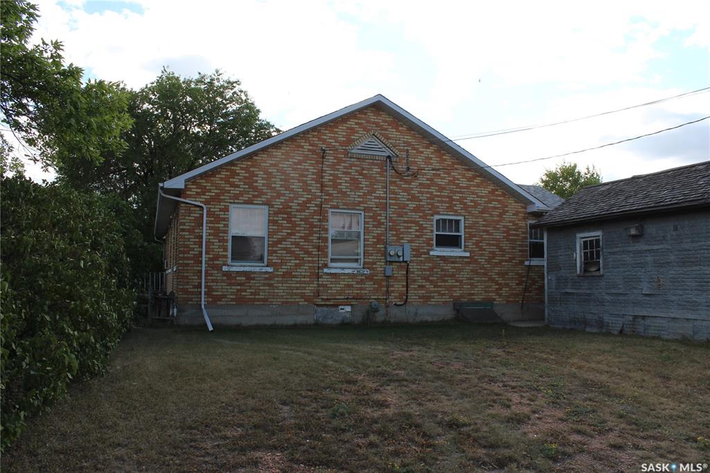 Fourth View of 1501 3rd Street, Estevan, Saskatchewan, S4A 0S5