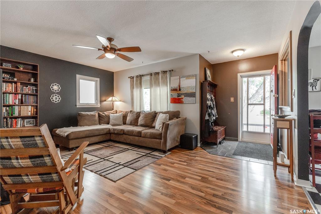 Fifth View of 1209 L Avenue S, Holiday Park, Saskatoon, Saskatchewan, S7M 2J9