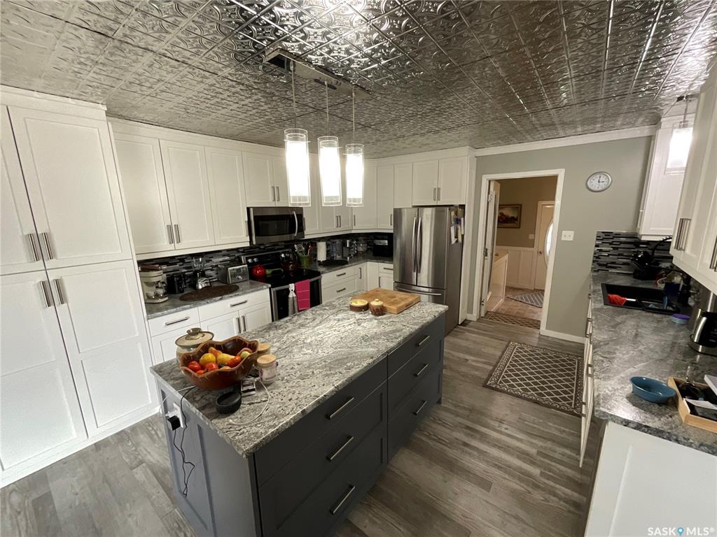 Fourth View of 313 1st Street S, Wakaw, Saskatchewan, S0K 4P0