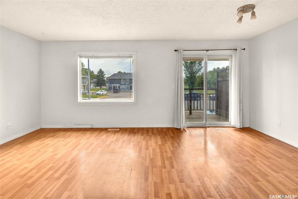 Fourth View of 534 536 Reid Way, Sutherland, Saskatoon, Saskatchewan, S7N 3J2