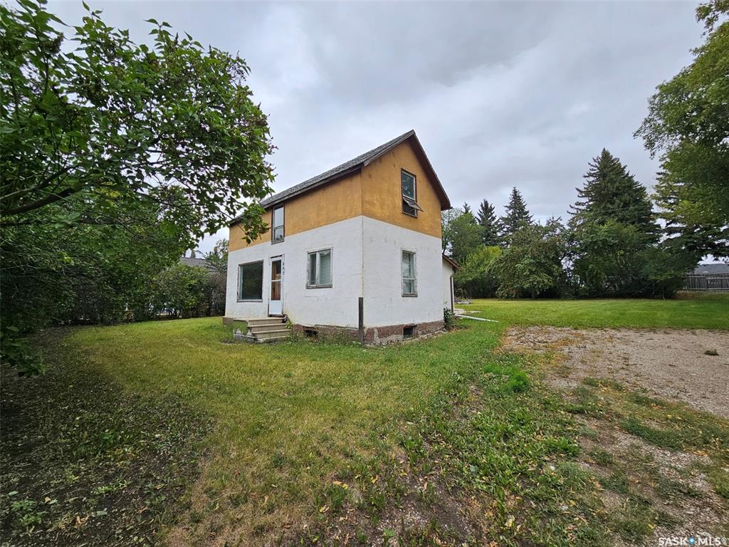Second View of 207 Walter Street, Wawota, Saskatchewan, S0G 5A0