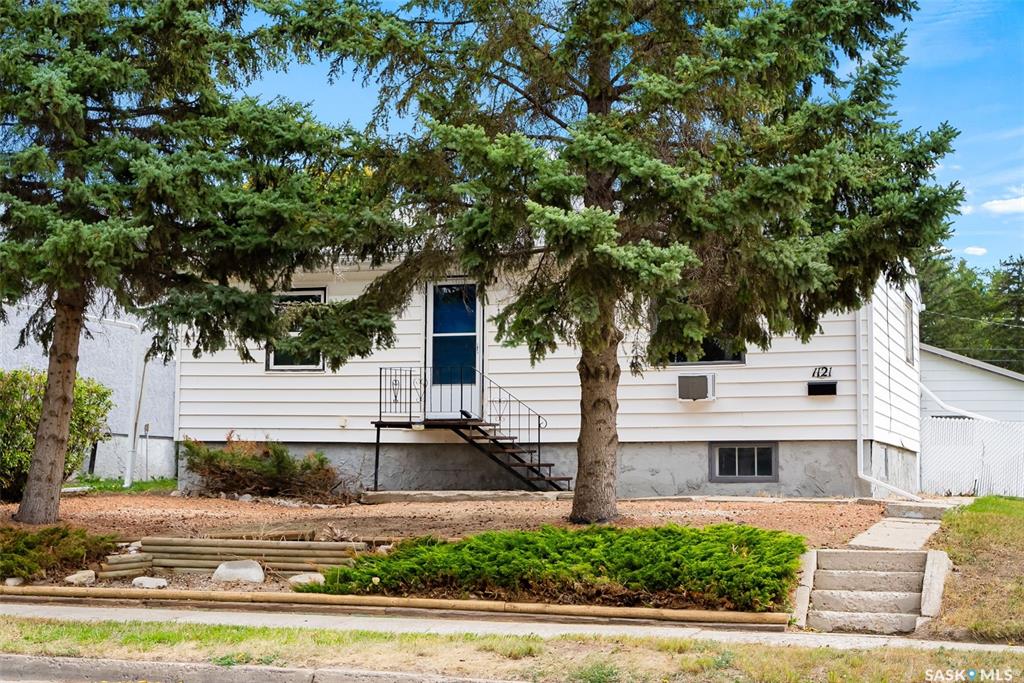Second View of 1121 Horace Street, Rosemont, Regina, Saskatchewan, S4T 5L5