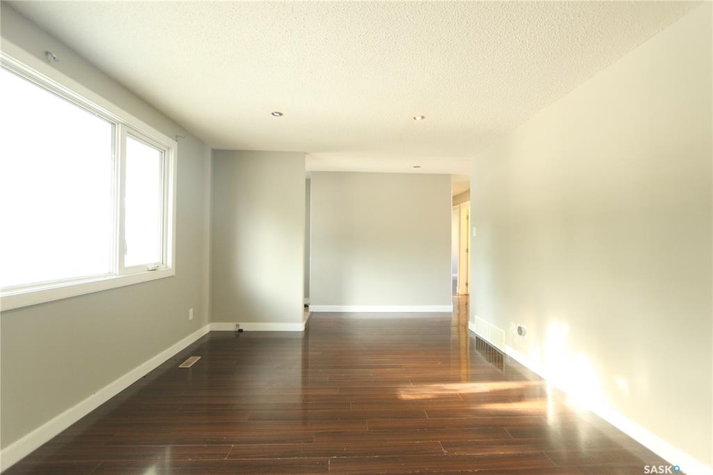 Fourth View of 315 Cannon Street, Glencairn, Regina, Saskatchewan, S4N 4L4