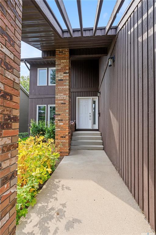 Third View of 619 Frobisher Terrace, Lawson Heights, Saskatoon, Saskatchewan, S7K 4Z1