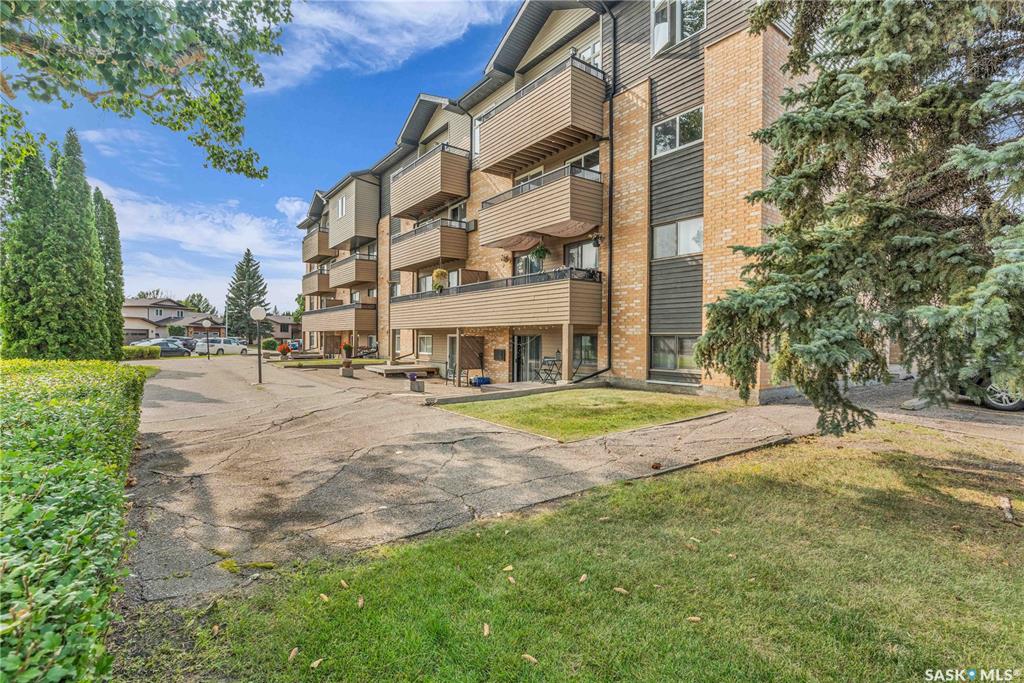 Third View of 333 Silverwood Road #308, Silverwood Heights, Saskatoon, Saskatchewan, S7K 6G1