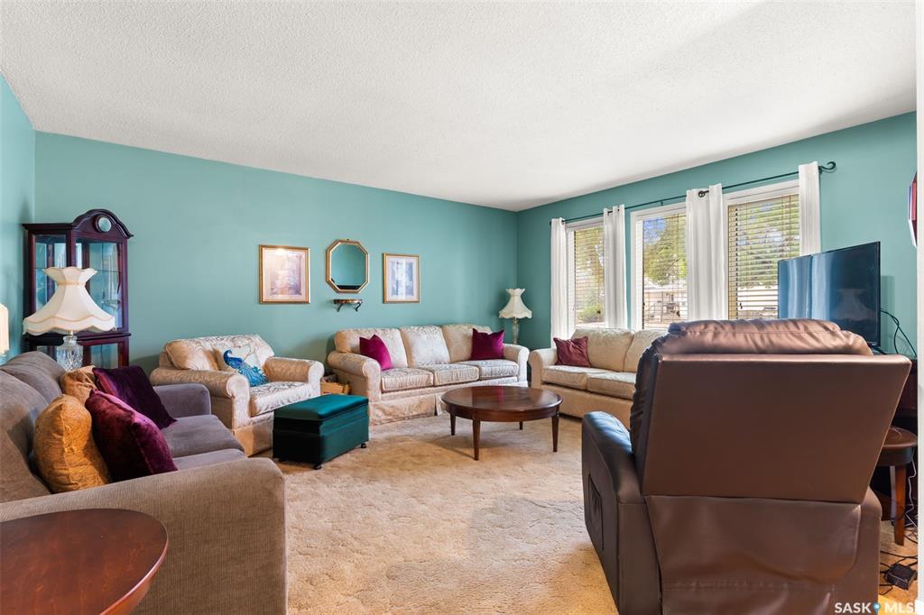 Third View of 14 Hammond Road, Coronation Park, Regina, Saskatchewan, S4R 3C6