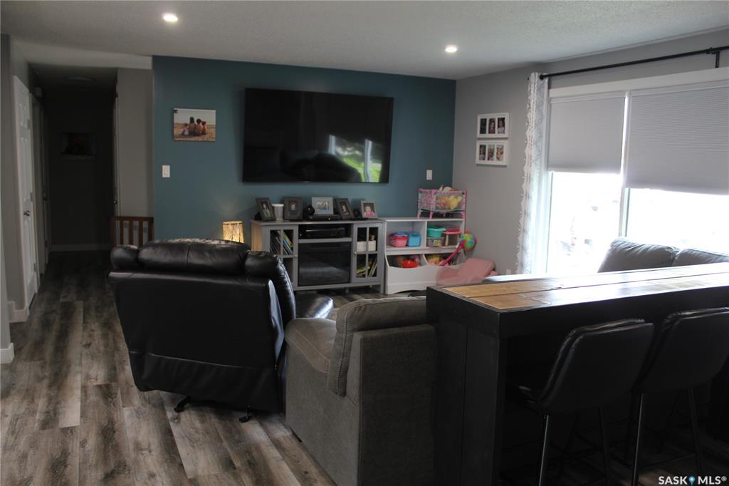 Third View of 409 5th Street W, Wilkie, Saskatchewan, S0K 4W0