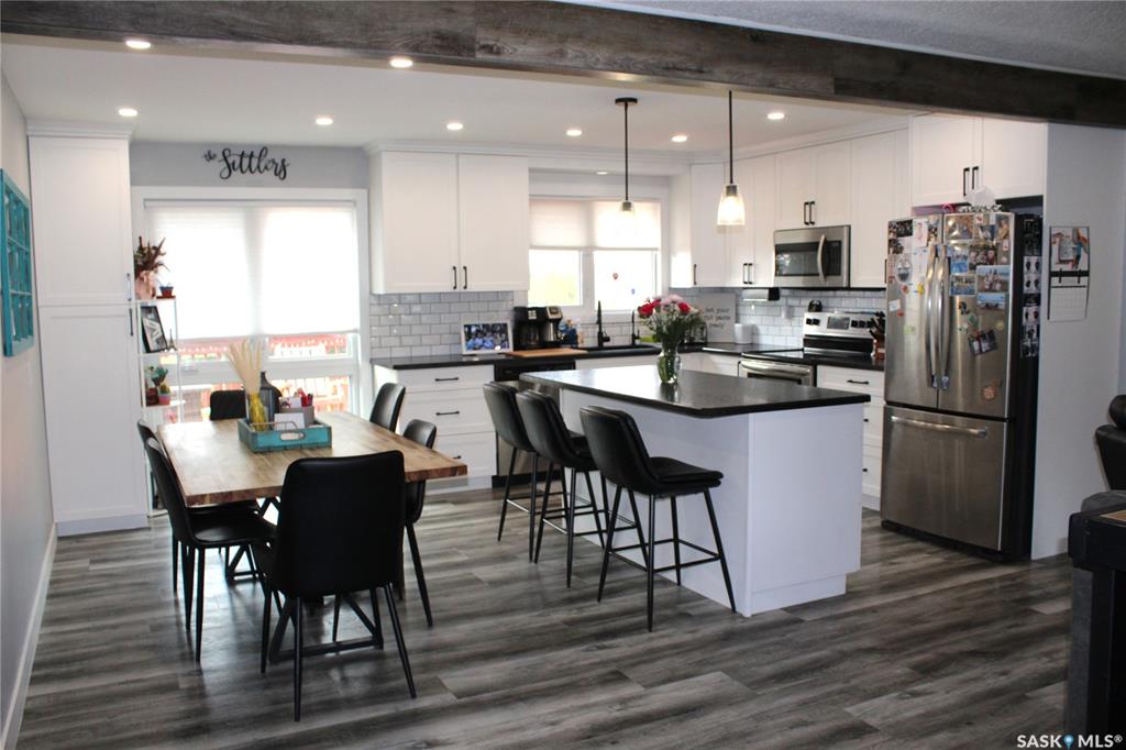 Fourth View of 409 5th Street W, Wilkie, Saskatchewan, S0K 4W0