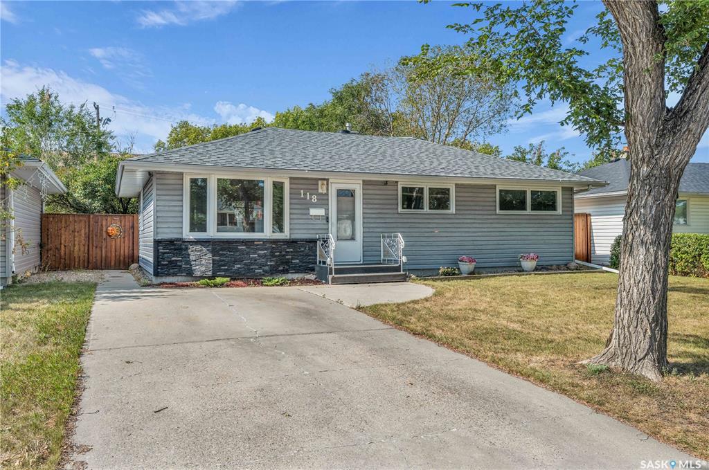 MLS® listing #SK017755 for sale located at 118 Cornwall Street