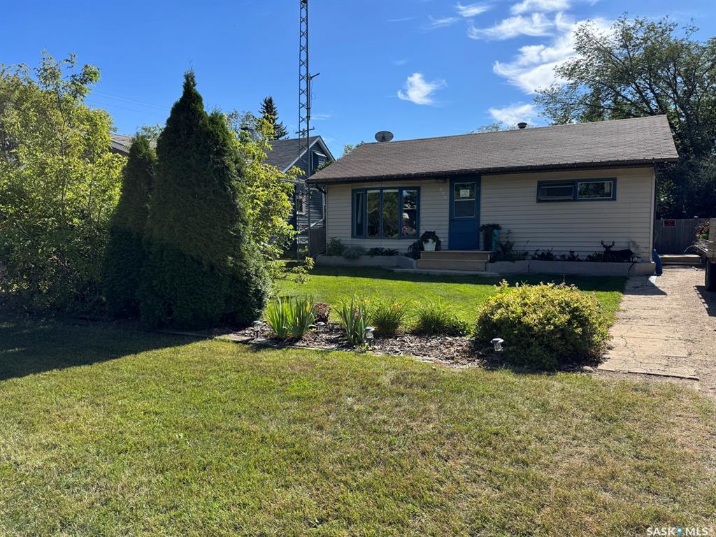 Second View of 103 3rd Avenue W, Maidstone, Saskatchewan, S0M 1M0
