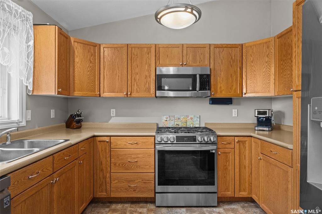 Third View of 2 Steele Bay, SouthWood, Prince Albert, Saskatchewan, S6V 0H2