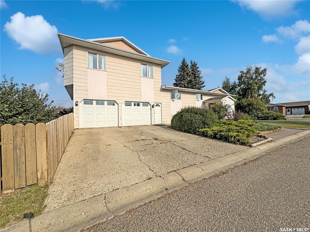 Second View of 11345 Clark Drive, Centennial Park, North Battleford, Saskatchewan, S9A 3P6
