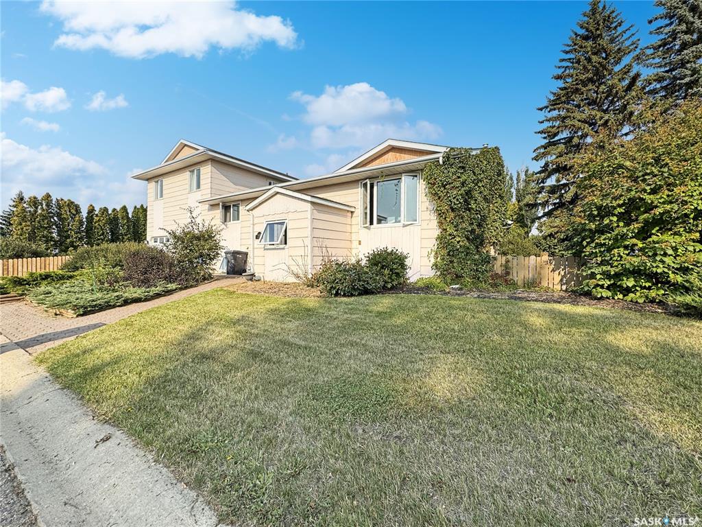 Third View of 11345 Clark Drive, Centennial Park, North Battleford, Saskatchewan, S9A 3P6