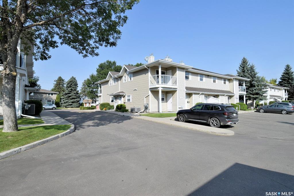 Second View of 141 105th Street W #202C, Sutherland, Saskatoon, Saskatchewan, S7N 1N3