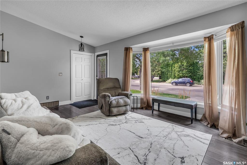Fourth View of 339 Kenderdine Road, Erindale, Saskatoon, Saskatchewan, S7N 3S9