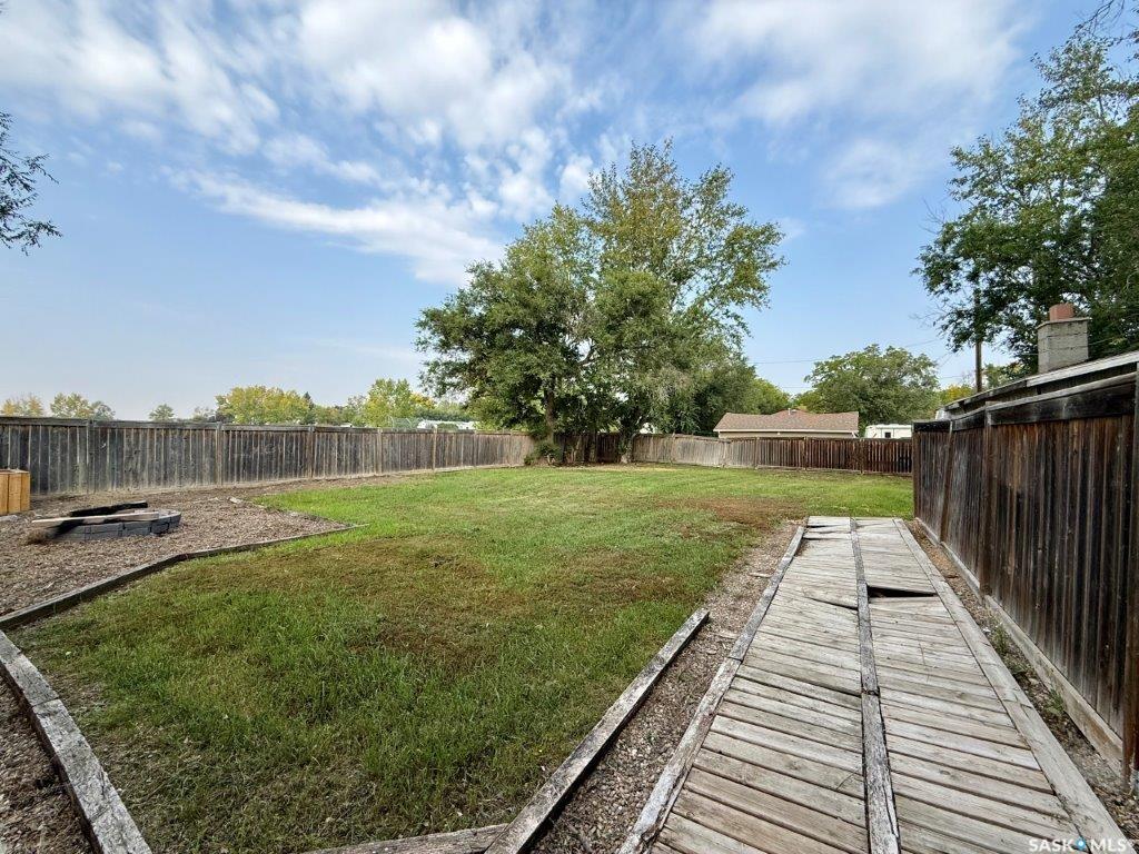 Fifth View of 106 2nd Avenue W, Coleville, Saskatchewan, S0L 0K0