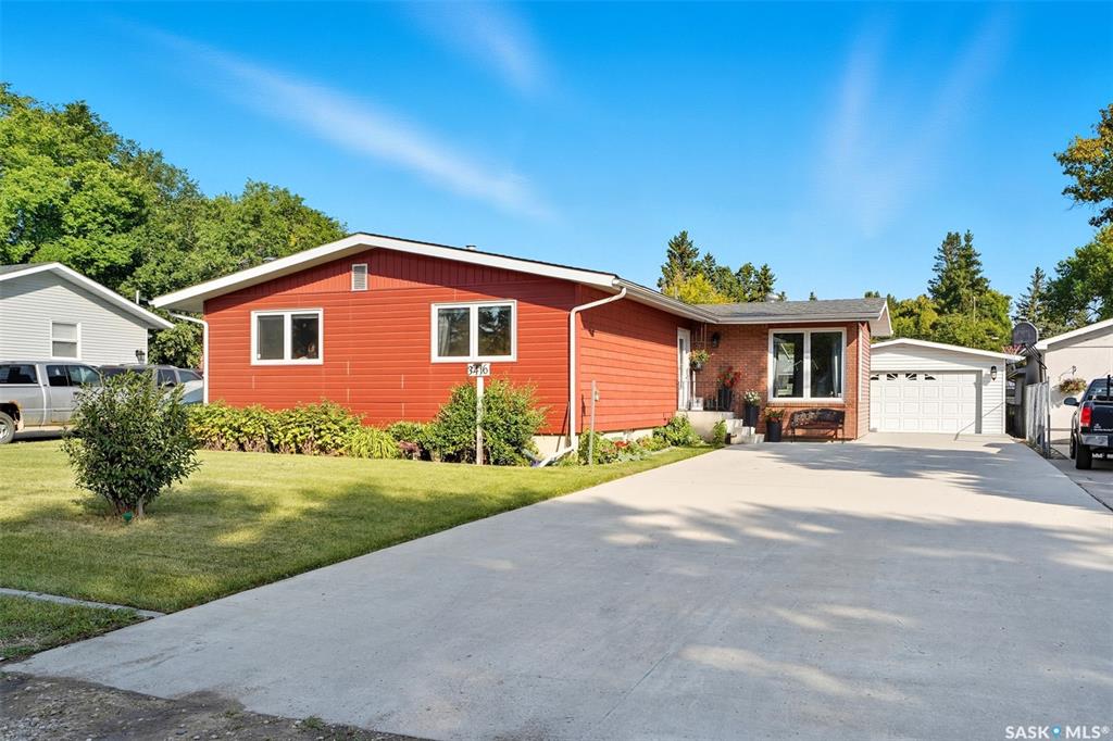 Second View of 3416 Dieppe Street, Montgomery Place, Saskatoon, Saskatchewan, S7M 3S9